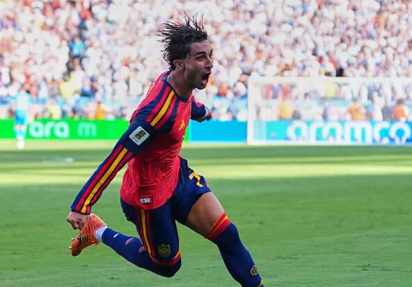 Ferran Torres permet au PSG d'arracher le nul à Rennes (2-2)