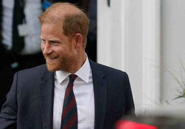 Le prince Harry et son épouse Meghan de retour au Royaume-Uni