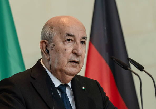 Le président algérien veut la peine de mort contre les pyromanes