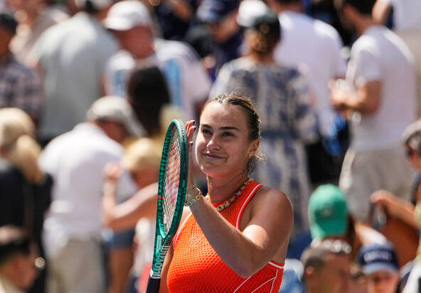 Sabalenka gagne en deux sets pour son entrée en lice à l'US Open
