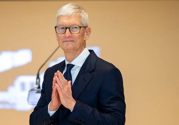 Apple: Tim Cook convoque Steve Jobs dans ses adieux aux salariés