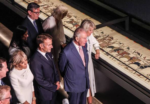 Macron à Londres pour voir la tapisserie de Bayeux