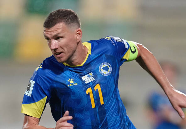 Edin Dzeko prendra sa retraite internationale en octobre