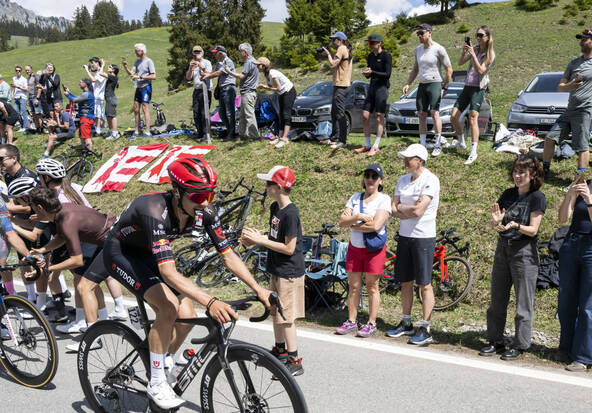 Marco Brenner offre à Tudor une première victoire sur un Grand Tour