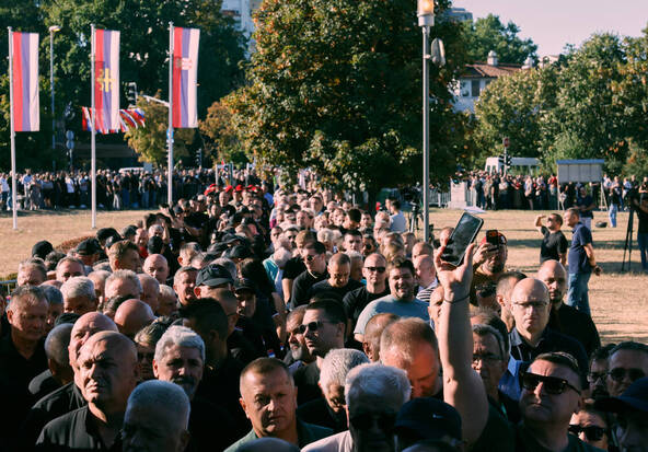La foule se presse à Belgrade, avant les obsèques de Ratko Mladic