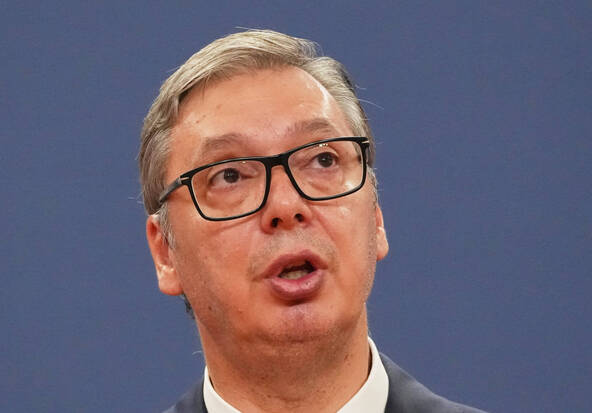 Le président serbe dissout le Parlement, législatives le 25 octobre