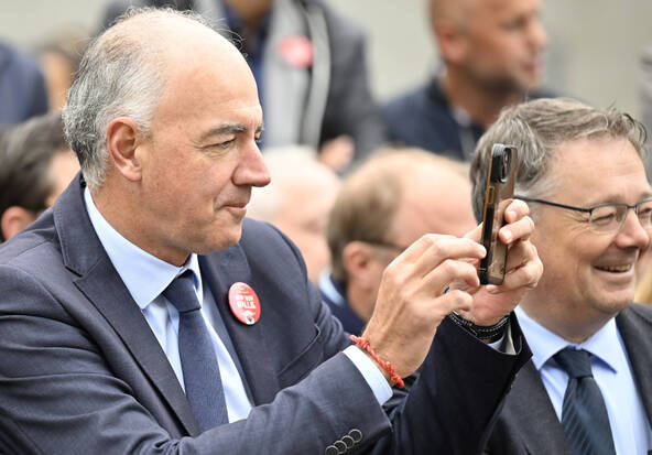 Valais: le Parlement ne veut plus d'un conseiller d'Etat itinérant