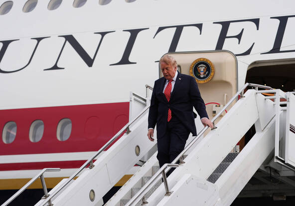 Trump en Irlande pour un peu de diplomatie et beaucoup de golf