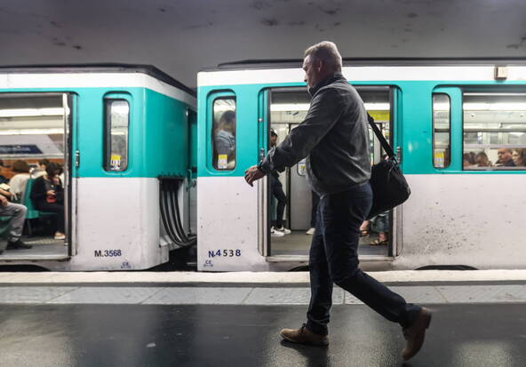 Le ticket de transports parisien disparaîtra à la fin de l'année