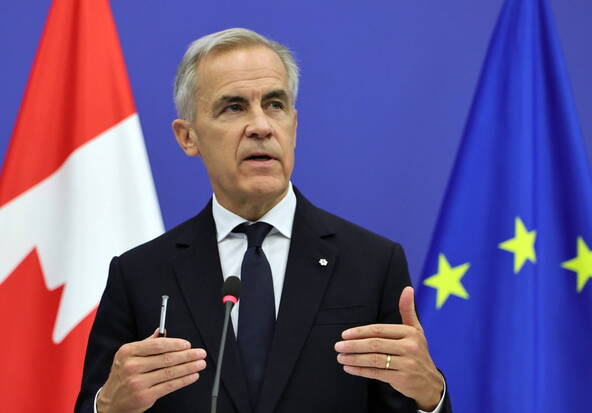 Carney balaie les menaces de Trump et salue une alliance avec l'UE