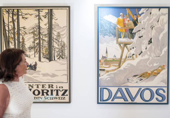 Une exposition retrace 120 ans d’affiches suisses