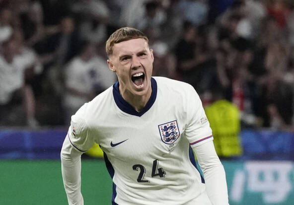 Tuchel rappelle Alexander-Arnold et Palmer, pas Foden
