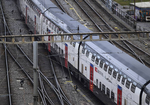Des supporters du FC Zurich bloquent les trains à Berne