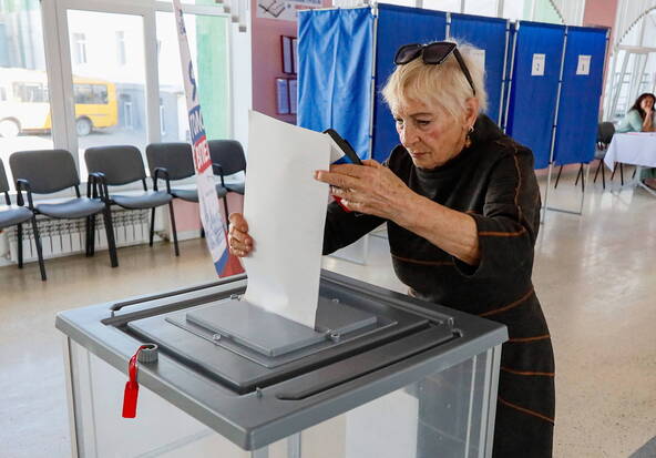 Les Russes aux urnes pour le dernier jour des législatives