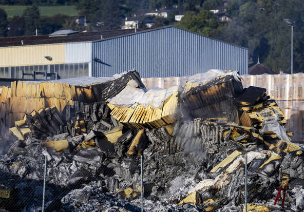 Un incendie s'est déclaré dans une usine à Lucens (VD)