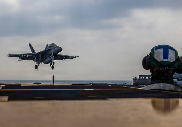 Le Pentagone choisit Boeing pour fabriquer l'avion de l'US Navy