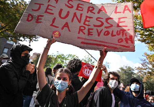 France/mouvement lycées: des violences, la gauche radicale accusée