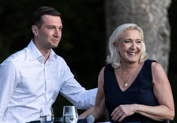 France:Marine Le Pen maintient « totalement » sa confiance à Bardella
