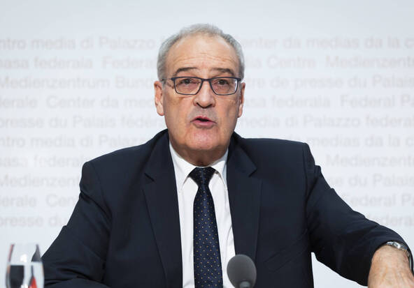 Parmelin se dit favorable à une femme pour sa succession