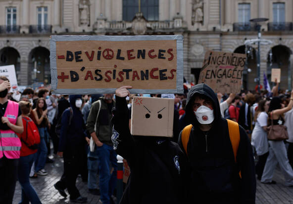 France: les lycéens se préparent à manifester pour un « acte III »