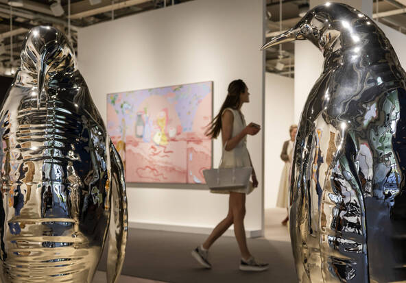 Chez les fortunés, la génération Z flambe dans l'art