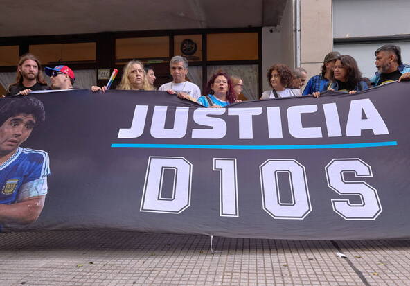 Procès Maradona: 4 à 12 ans requis contre l'équipe médicale