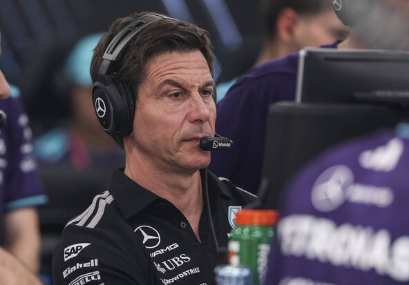 « Je suis Satan! », ironise le patron de Mercedes F1