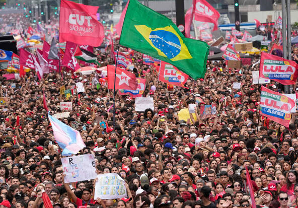 Brésil: Lula mise sur l'allègement de la semaine de travail