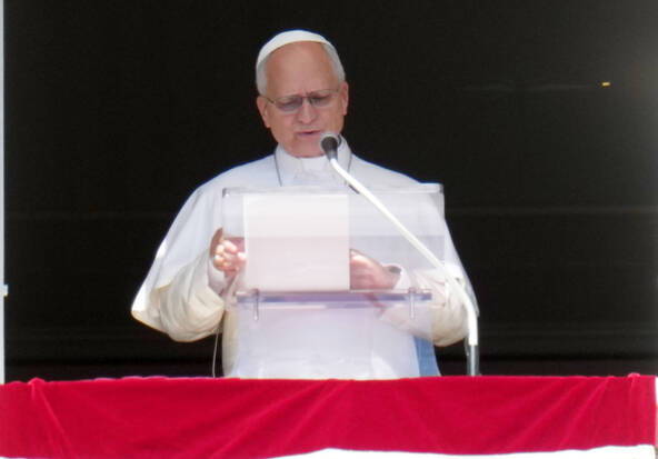 Le pape va être hospitalisé mardi pour son opération