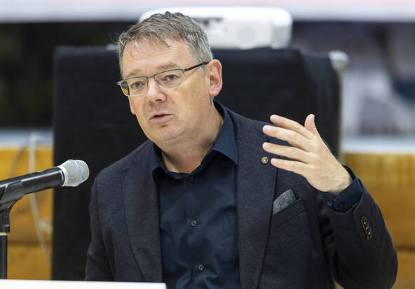 Succession de Guy Parmelin: Franz Ruppen « va y réfléchir »