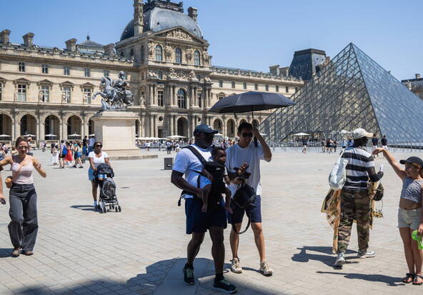 Sans rénovation, le Louvre « devra fermer ses portes »