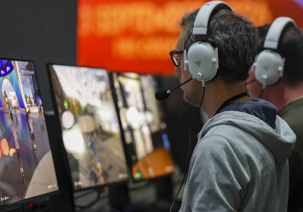 Convergence entre jeux vidéo et d'argent délétère pour les mineurs