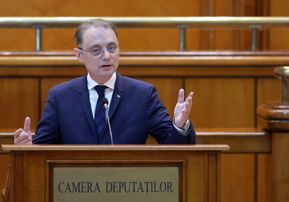Le Parlement roumain approuve un gouvernement pro-UE
