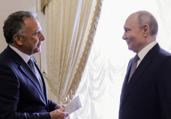 Ukraine: rencontre en Russie entre Poutine et l'émissaire de Trump