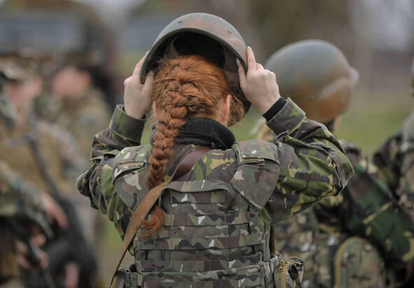 Service citoyen: les Suisses disent non à 84%