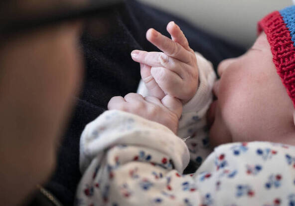 Le Parlement donne son feu vert au congé parental genevois
