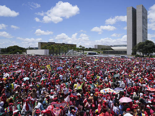 Lula investi président du Brésil pour la troisième fois