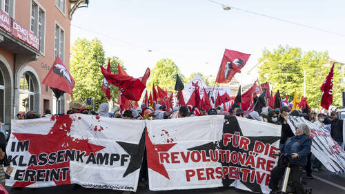 Des milliers de personnes manifestent pour le 1er mai à Zurich