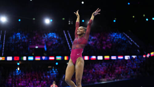 L'Américaine Skye Blakely en or au concours général