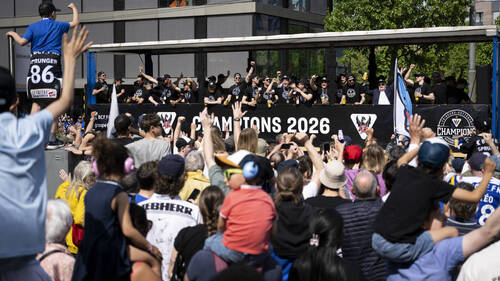 Plus de 80'000 personnes pour fêter le titre de Fribourg-Gottéron