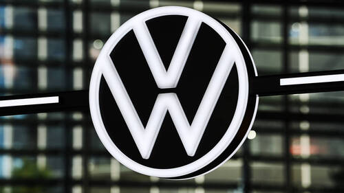 Crise chez Volkswagen : la chute des ventes s'accélère
