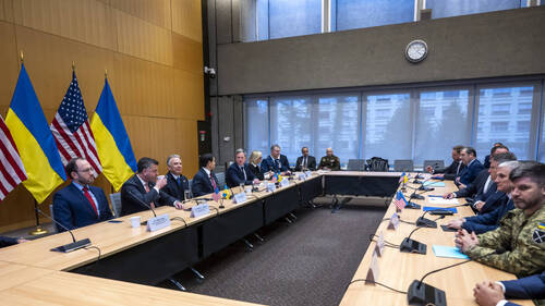 Les Etats-Unis et l'Ukraine démarrent leur tête-à-tête à Genève