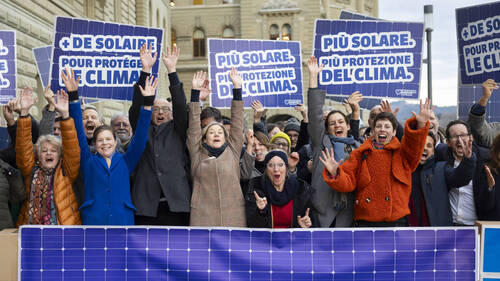 Les Vert-e-s déposent leur initiative solaire