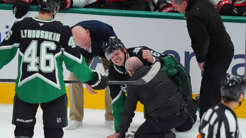 Les Stars gagnent mais perdent Lian Bichsel