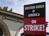 La grève à Hollywood prèse sur les studios Warner