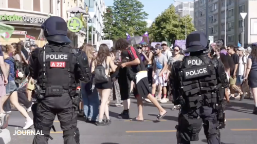 G7