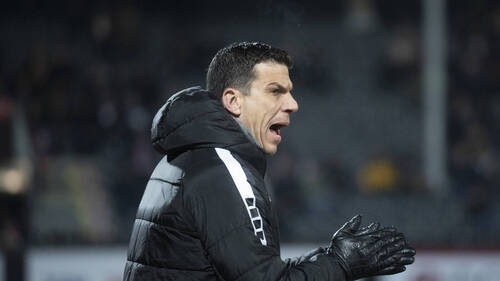 Yverdon ne décolle pas, Xamax leader