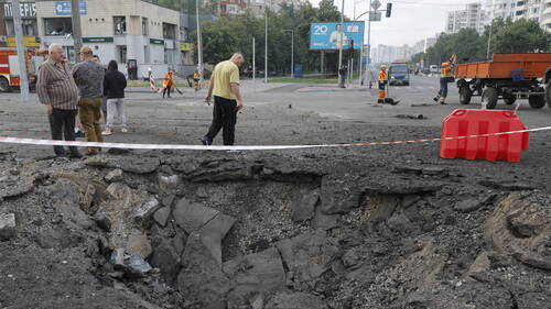Onze blessés à Kiev après une attaque de missiles russes