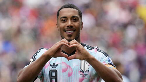 Youri Tielemans rejoint Manchester United