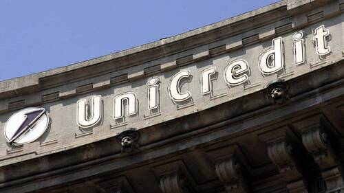 UniCredit contre-attaque, accuse Commerzbank de semer la confusion